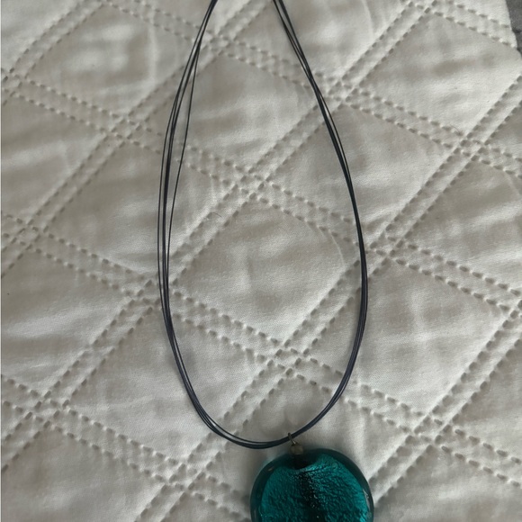 Glass necklace - Picture 2 of 4